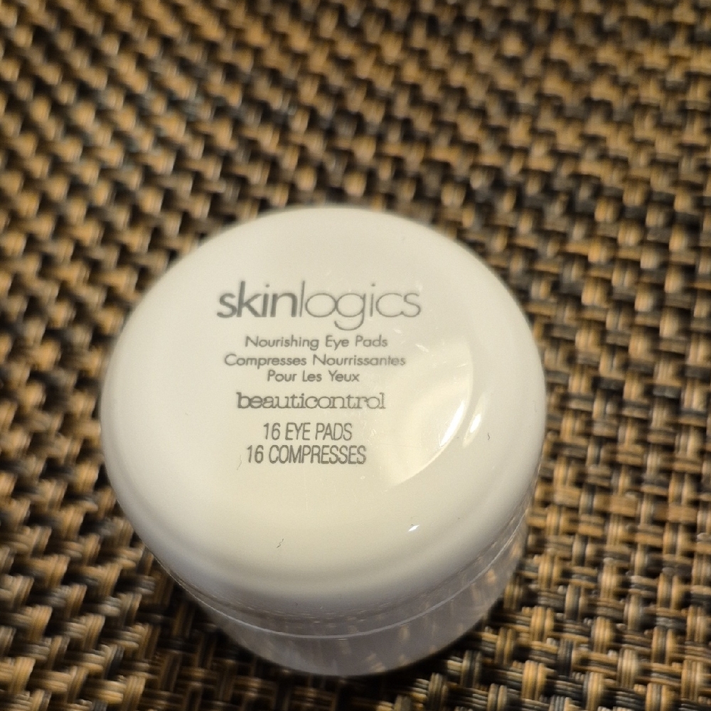 Beauticontrol Skinlogics Nourishing Eye Pads - Cream